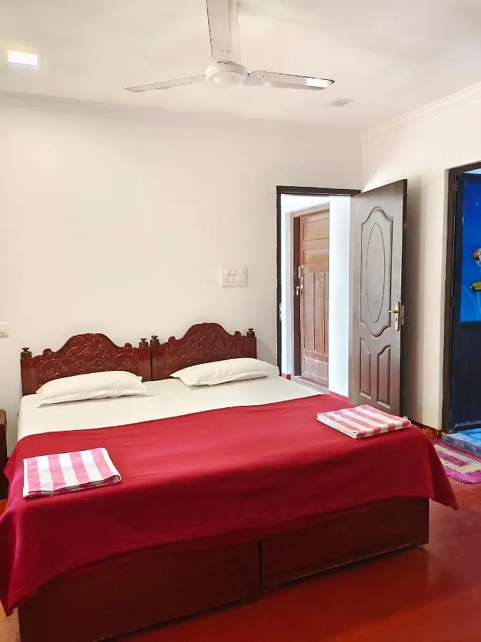 Marari Blessing Beach Front Homestay 马拉利库兰